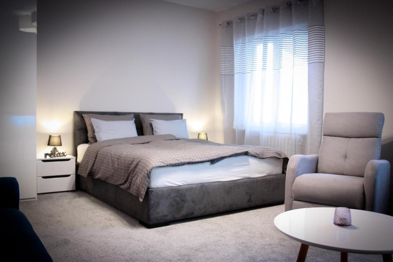 Blue Crystal Appartement Subotica Buitenkant foto